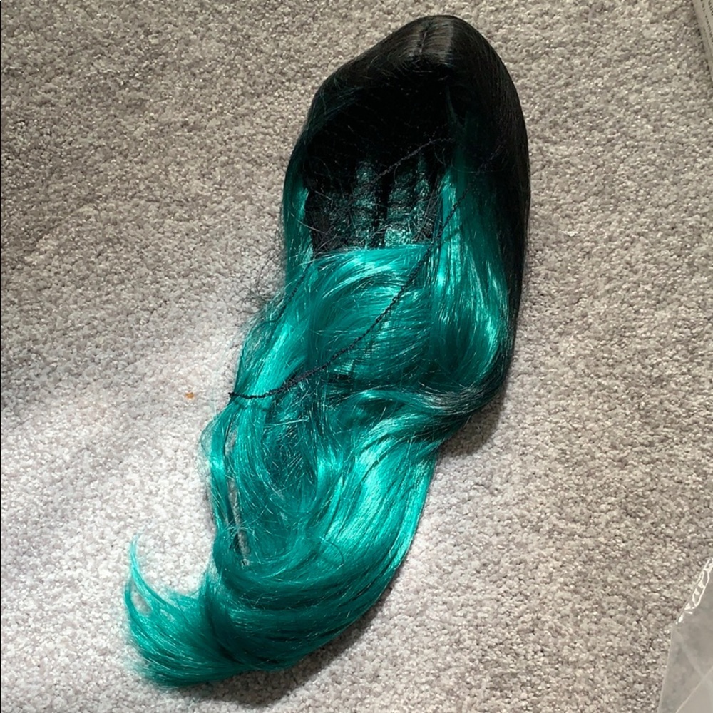 Ombré teal wig - Picture 3 of 5